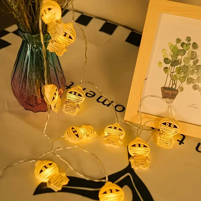 AZAVEX™ - Spooky Mummy LED String Lights – Halloween Party & Outdoor Decor