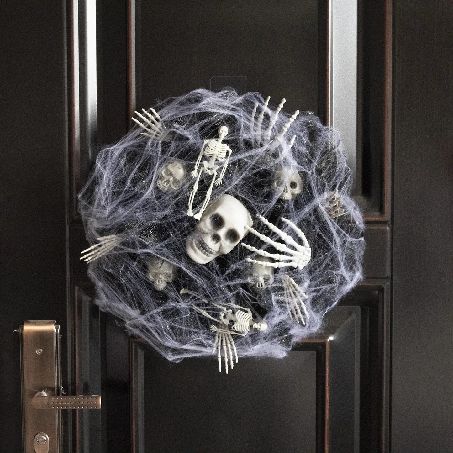 AZAVEX™ - Spider Web Skeleton Halloween Wreath – 17.7" Skull Door Decor